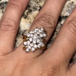 Pretty ring gold and crystal CZ cluster detail